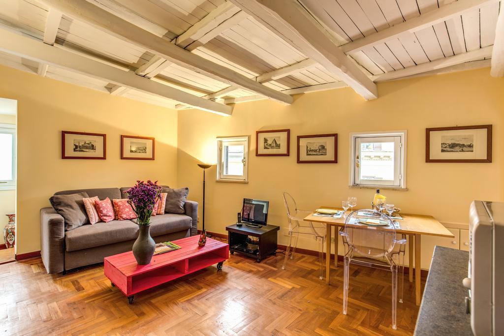 Trastevere Attic With Terrace Appartamento