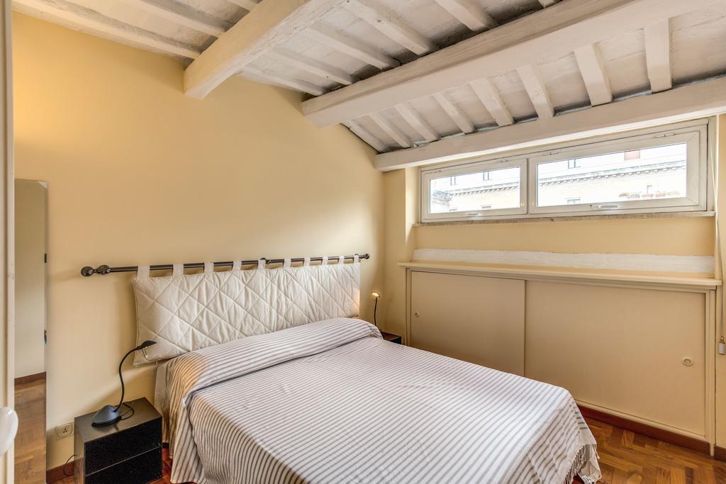 Trastevere Attic With Terrace *