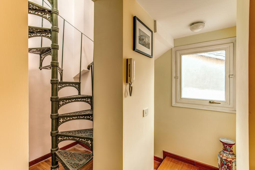 Appartamento Trastevere Attic With Terrace *